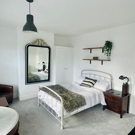 Newly Refurbished City Centre House With Parking Exeter Exterior foto